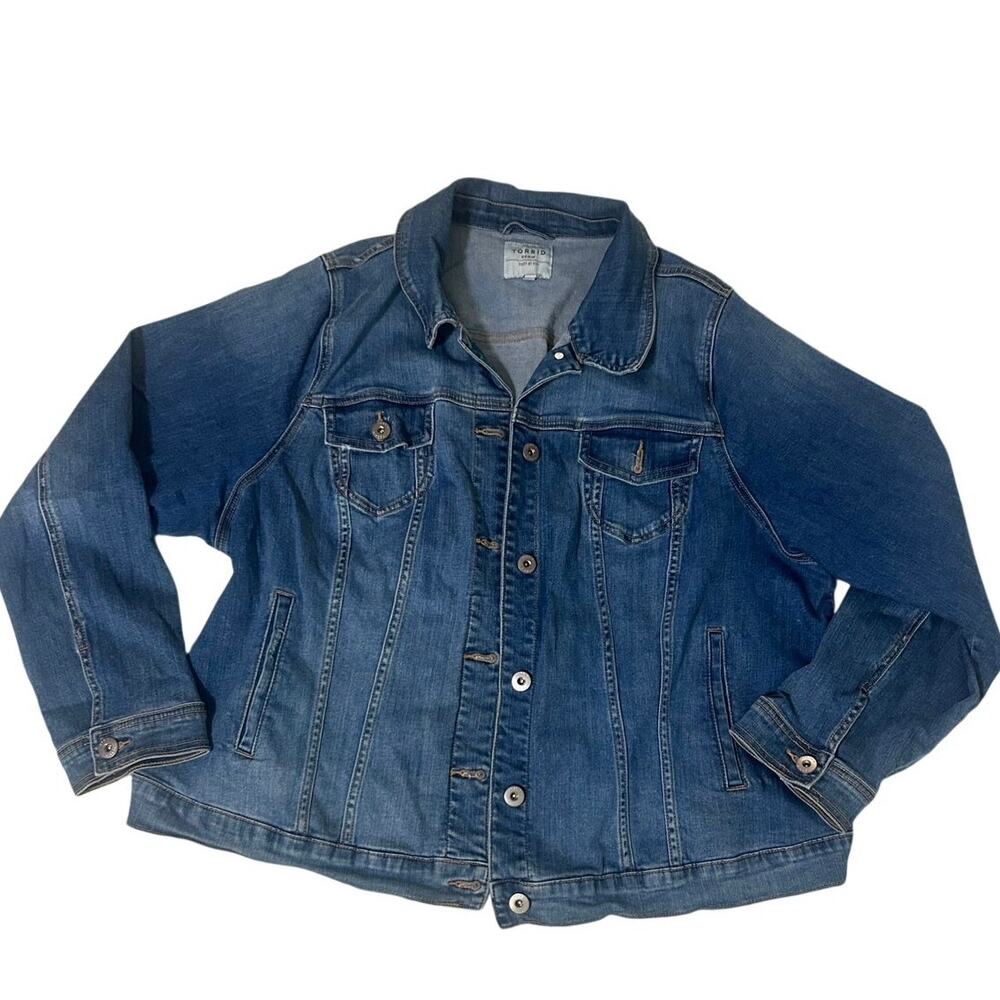 Torrid Denim First at Fit Jean Jacket Size 4 4X 26 Blue Stretch Trucker Plus